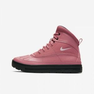 women's nike acg boots